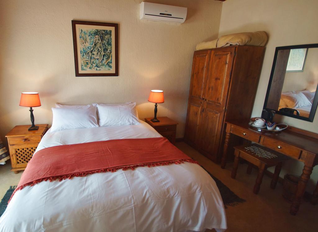 Kruger River Holiday Home Marloth Park Ruang foto