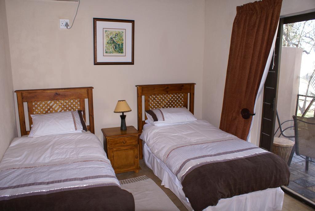 Kruger River Holiday Home Marloth Park Ruang foto